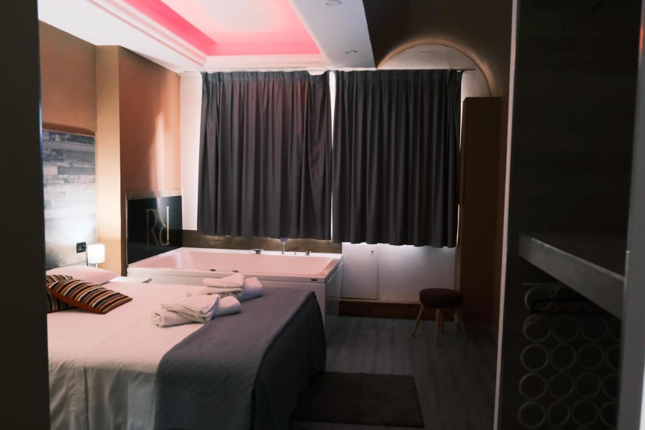 Royalty Rooms & Spa Naples Exterior photo