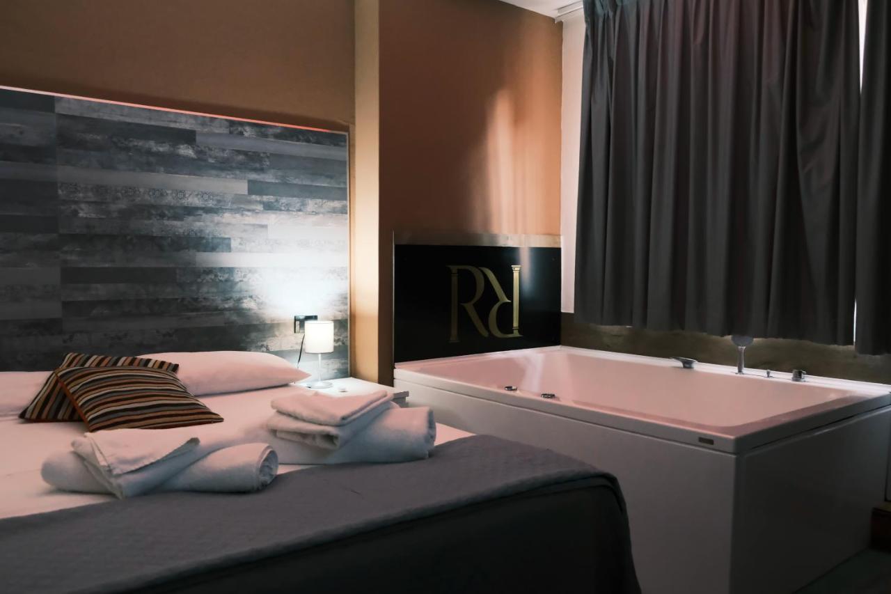 Royalty Rooms & Spa Naples Exterior photo