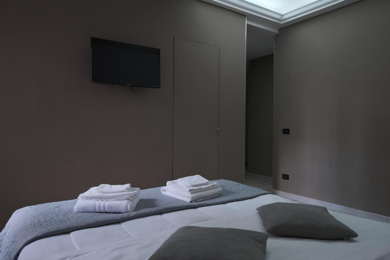 Royalty Rooms & Spa Naples Exterior photo